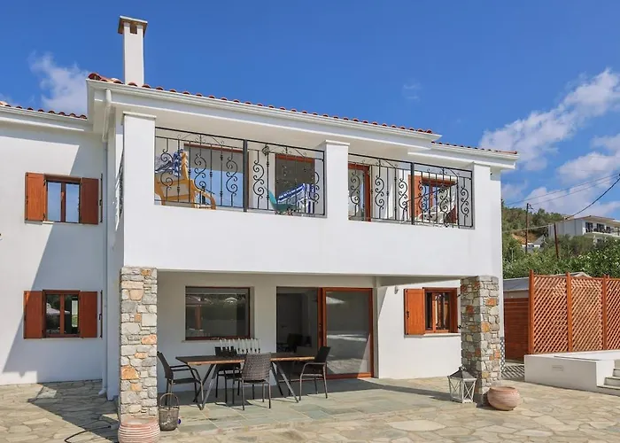 Beachside Causton With Private Pool Platanias (Skiathos)