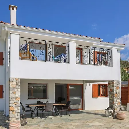 Beachside Causton With Private Pool העיירה סקיאתוס