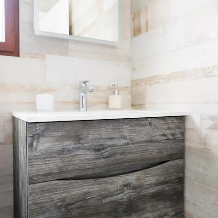 Beachside Causton With Private Pool Platanias (Skiathos)